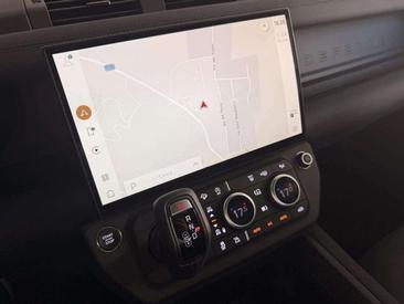 Land Rover Defender 90 X-Dynamic SE 3.0D I6 200 CV AWD Auto — photo 11