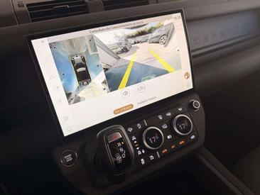 Land Rover Defender 90 X-Dynamic SE 3.0D I6 200 CV AWD Auto — photo 12