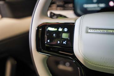 Land Rover Range Rover Sport SE Dynamic P460e — photo 15