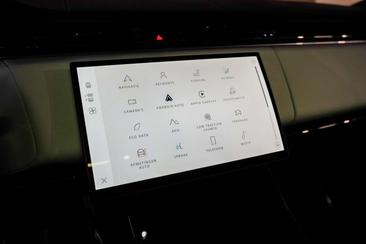 Land Rover Range Rover Sport SE Dynamic P460e — photo 19