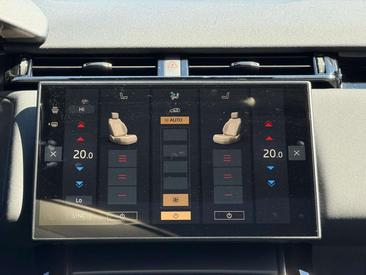 Land Rover Range Rover Velar 3.0D I6 300 R-Dynamic SE 4WD Auto — photo 12