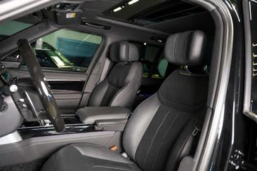 Land Rover Range Rover P550e Autobiography — photo 12