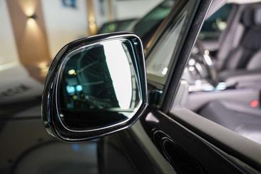 Land Rover Range Rover P550e Autobiography — photo 13