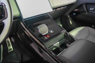Land Rover Range Rover Sport SE Dynamic P460e — photo 21