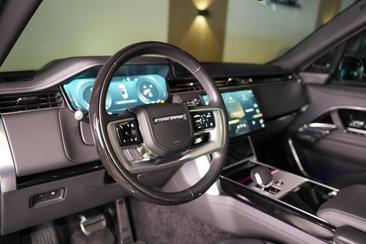 Land Rover Range Rover P550e Autobiography — photo 14