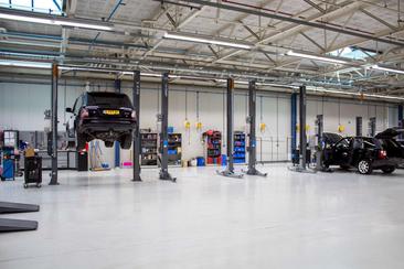 Land Rover Range Rover Sport SE Dynamic P460e — photo 47