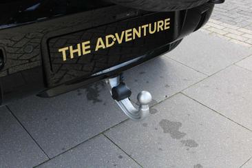 Land Rover Defender 110 X-Dynamic HSE P300e — photo 16