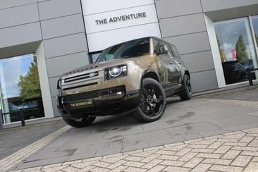 Land Rover Defender 110 X-Dynamic HSE P300e — photo 27