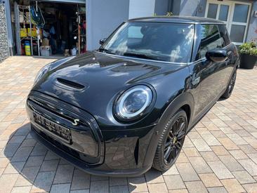 Mini Electric Cooper SE — photo 3