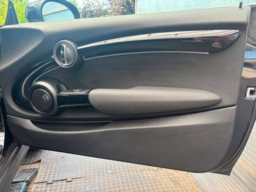 Mini Electric Cooper SE — photo 15