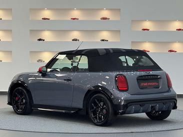 Mini Cabrio John Cooper Works — photo 3