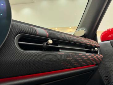 Mini Cabrio John Cooper Works — photo 26