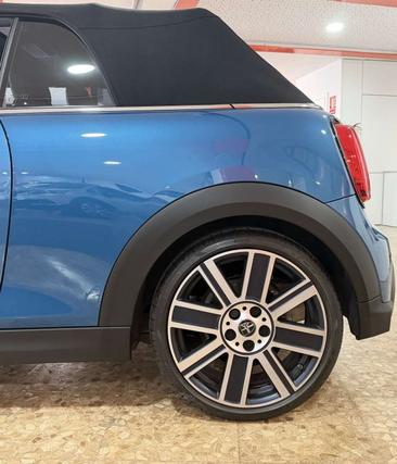 Mini Cabrio COOPER — photo 24