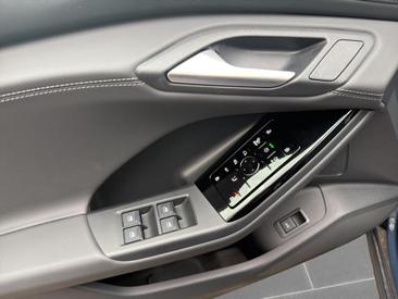 Audi Q6 SUV E-tron E-tron Quattro — photo 13