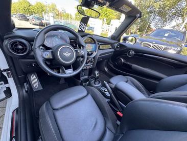 Mini Cabrio JCW Cooper S — photo 3