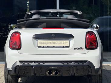 Mini Cabrio JCW Cooper S — photo 21