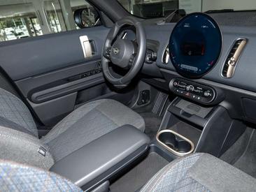 Mini Countryman Essential Cooper E — photo 14