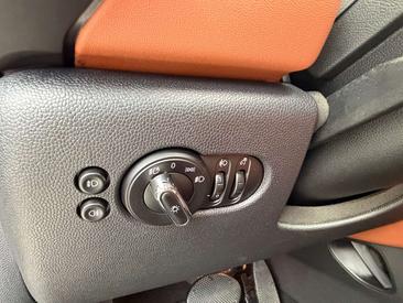 Mini Cooper S — photo 18