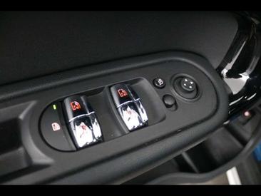 Mini Countryman COOPER SE — photo 28