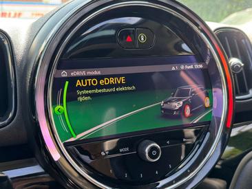 Mini Countryman Chili Cooper SE — photo 40