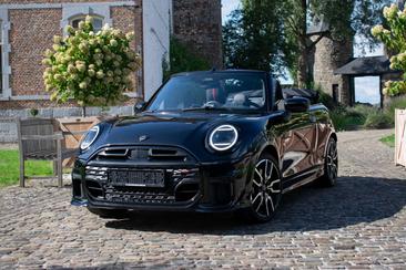 Mini Cabrio JCW Cooper — photo 2