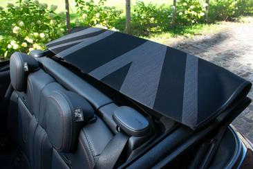 Mini Cabrio JCW Cooper — photo 13