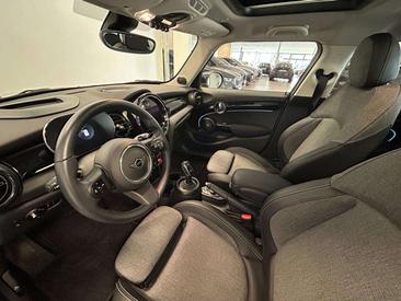 Mini Electric Cooper E — photo 4