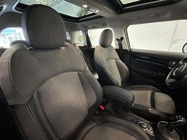 Mini Electric Cooper E — photo 9