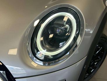 Mini Electric Cooper E — photo 10