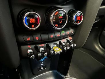 Mini Electric Cooper SE — photo 18