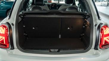 Mini Electric Classic Cooper SE — photo 37
