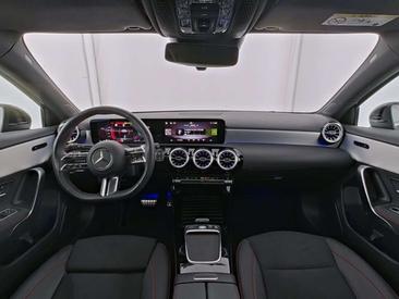 Mercedes Classe A 200 AMG Line — photo 4