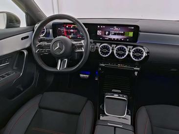 Mercedes Classe A 200 AMG Line — photo 5