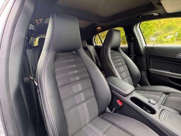 Mercedes GLA 220 — photo 15