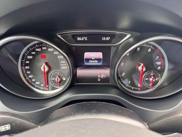 Mercedes GLA 220 — photo 21