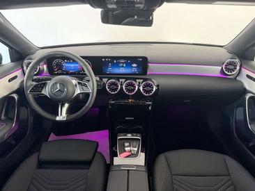 Mercedes Classe A 180 Night Edition — photo 25