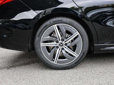 Mercedes CLA 180 AMG Line — photo 5
