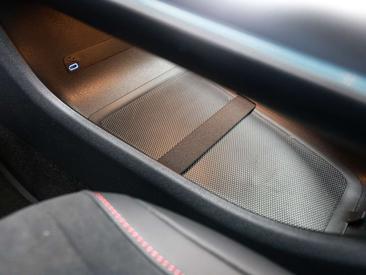 Mercedes CLA 180 AMG Line — photo 16