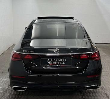 Mercedes Classe E 300 Night Edition — photo 7