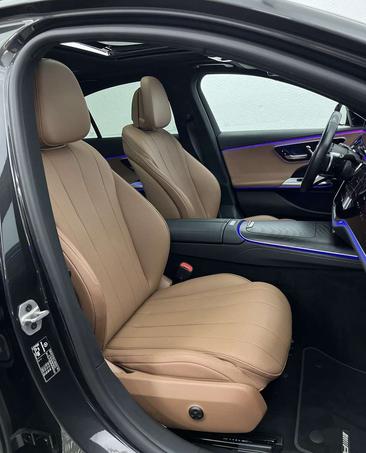 Mercedes Classe E 300 Night Edition — photo 8