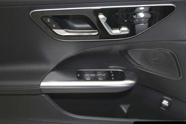 Mercedes Classe C 180 Night Edition — photo 13