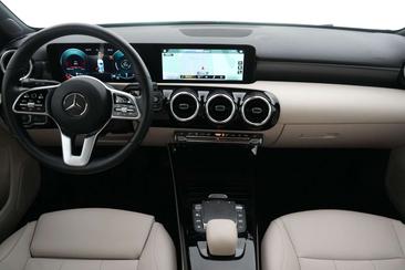 Mercedes Classe A 200 Luxury Line — photo 13
