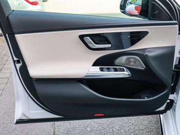 Mercedes Classe E 300 — photo 29