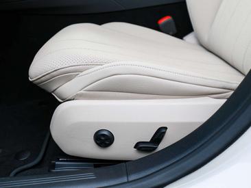 Mercedes Classe E 300 — photo 30