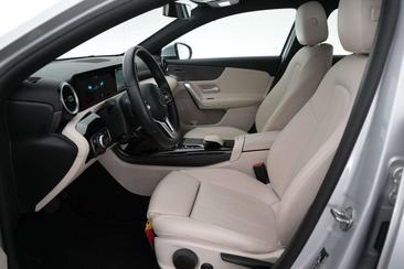 Mercedes Classe A 200 Luxury Line — photo 17