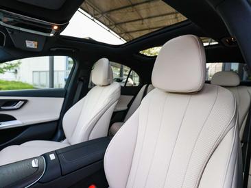 Mercedes Classe E 300 — photo 31