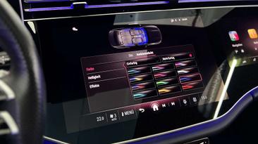Mercedes Classe E 300 Night Edition — photo 33