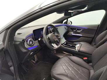 Mercedes EQE 300 Night — photo 10