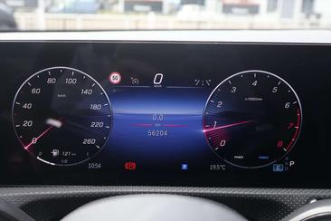 Mercedes Classe A 180 AMG Line — photo 37