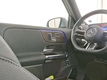 Mercedes EQB 350 Premium — photo 4